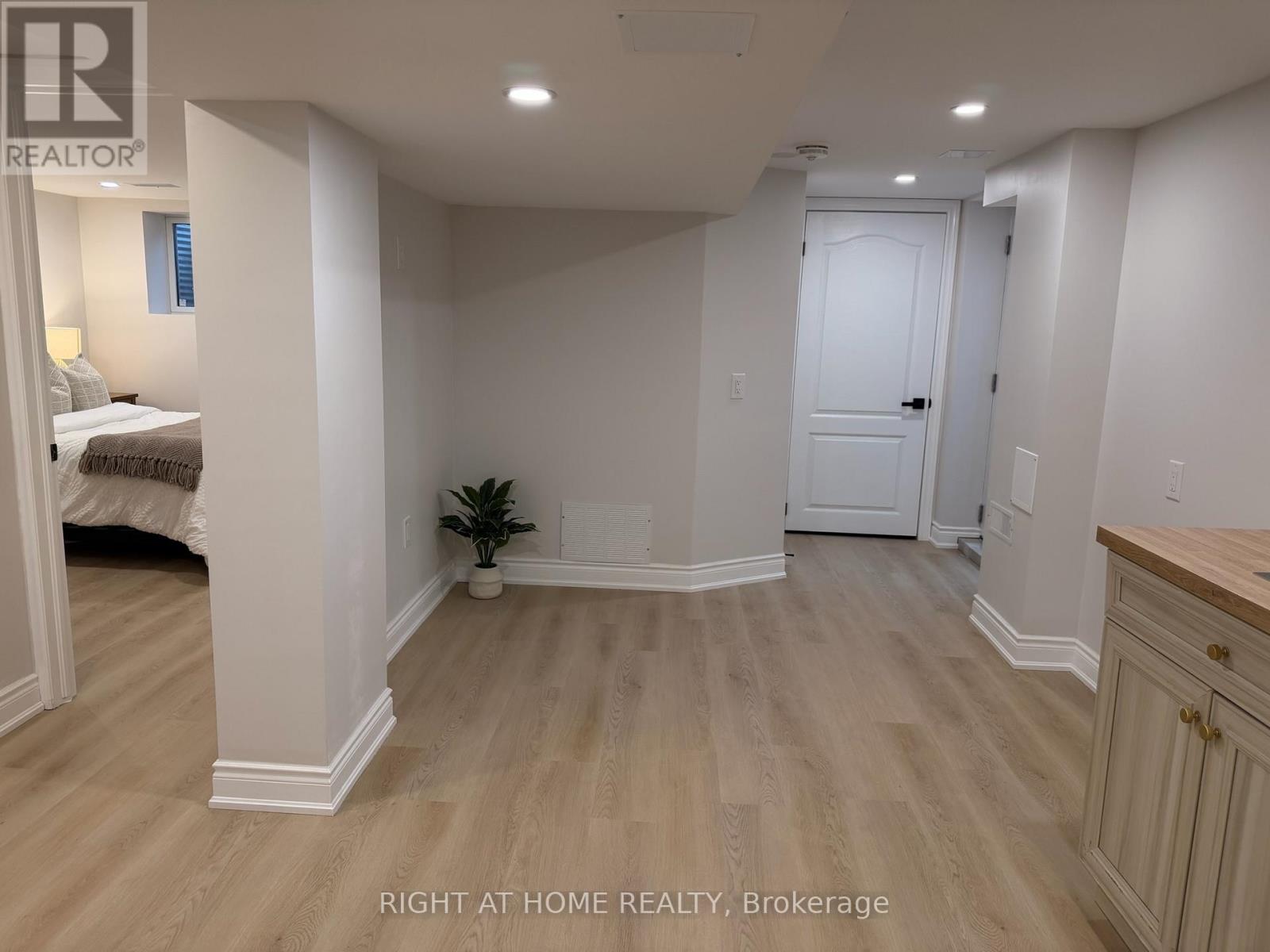 9 Crestview Avenue Property Photo 36