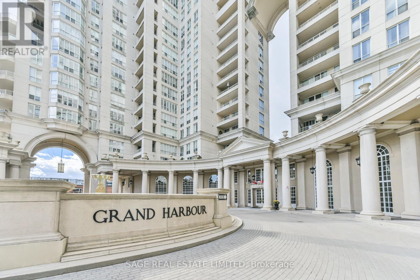 1806 - 2285 Lake Shore Boulevard W Property Photo 4