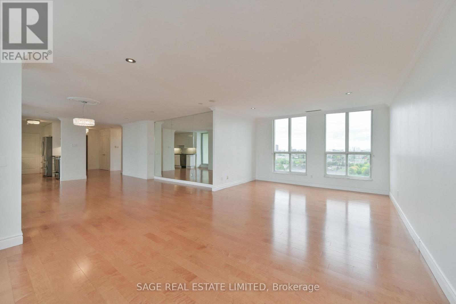 1806 - 2285 Lake Shore Boulevard W Property Photo 11
