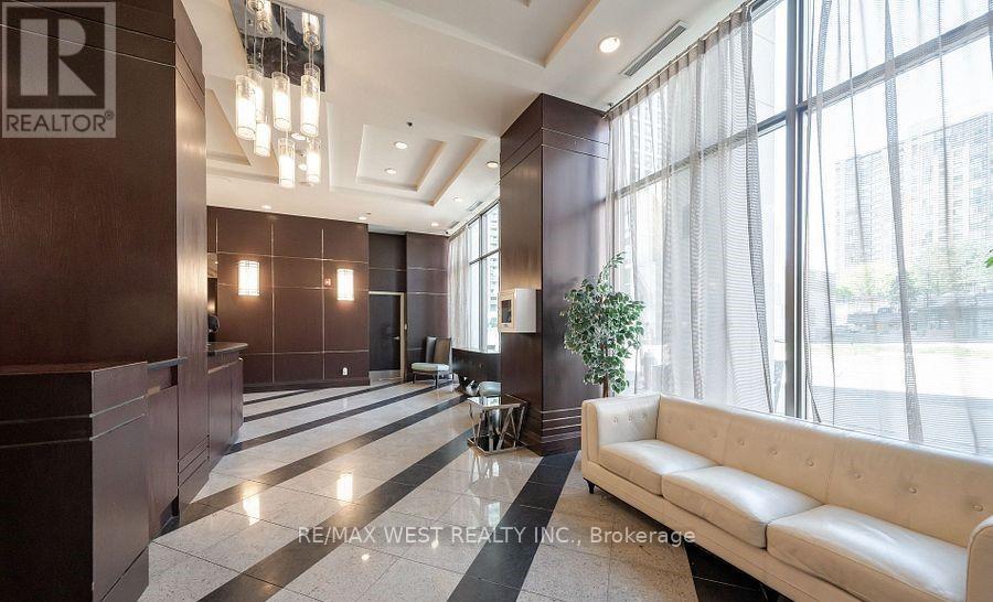 1501 - 208 Enfield Place Property Photo 8