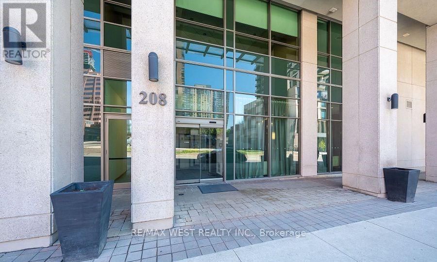 1501 - 208 Enfield Place Property Photo 10