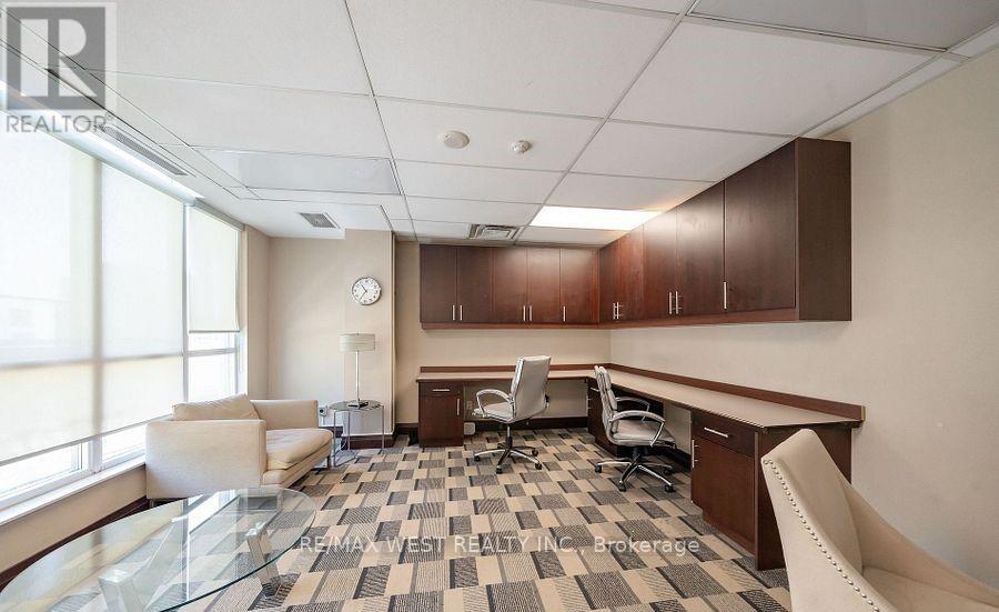 1501 - 208 Enfield Place Property Photo 16