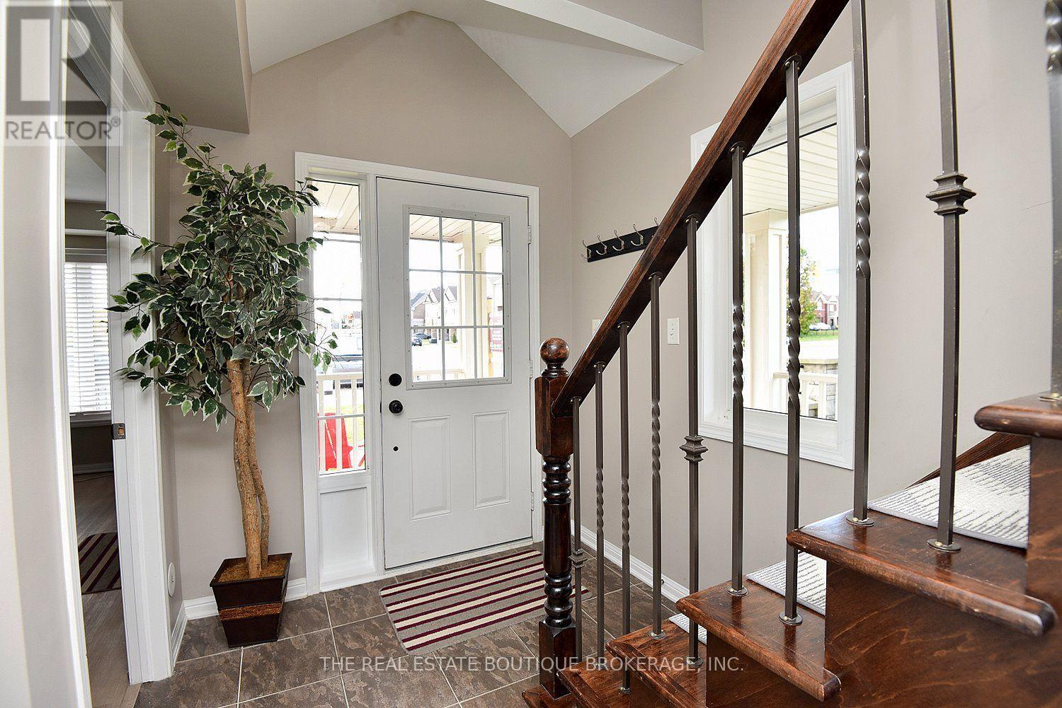 3185 Walkers Line Property Photo 7