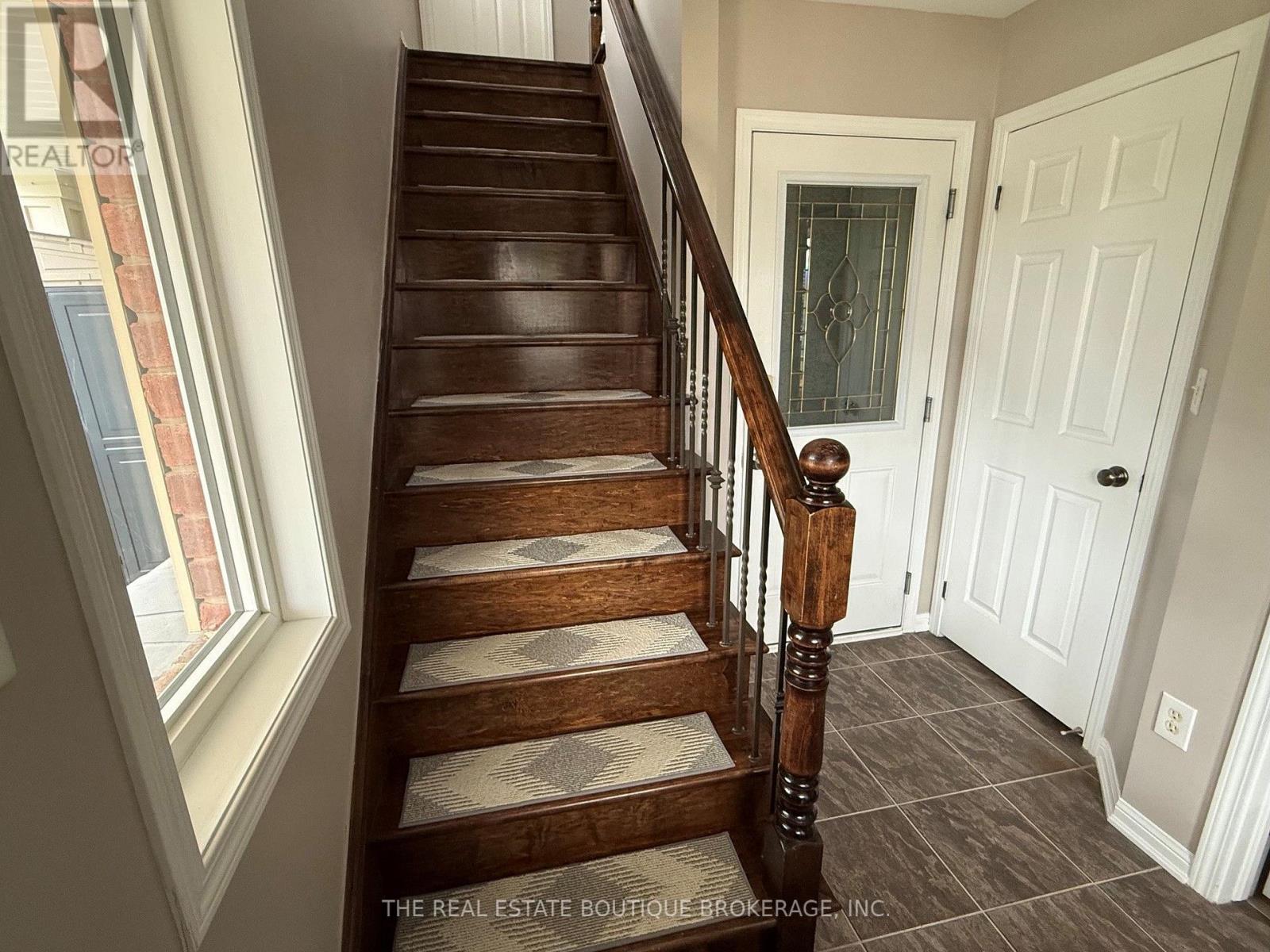 3185 Walkers Line Property Photo 20