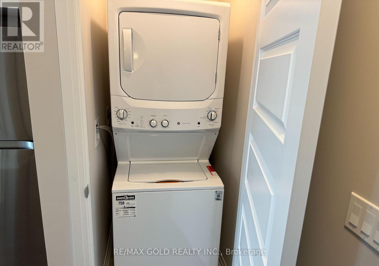 411 - 490 Gordon Krantz Avenue Property Photo 6