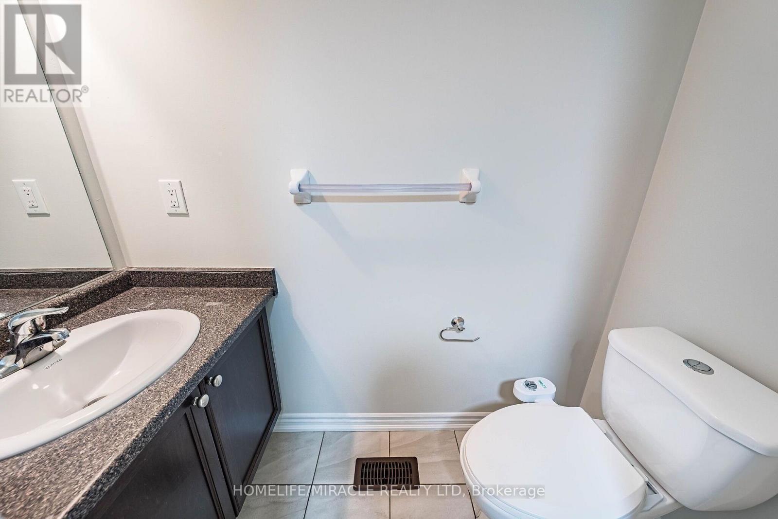 372 Remembrance Road Property Photo 17