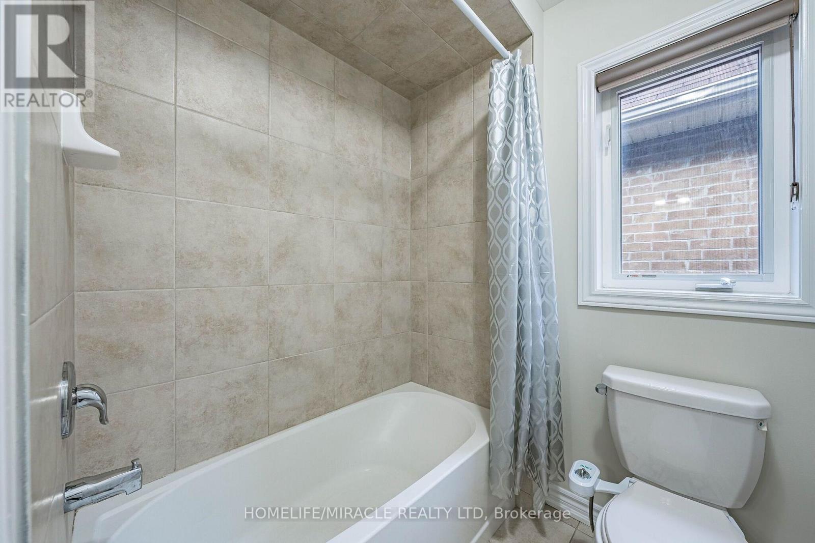 372 Remembrance Road Property Photo 43