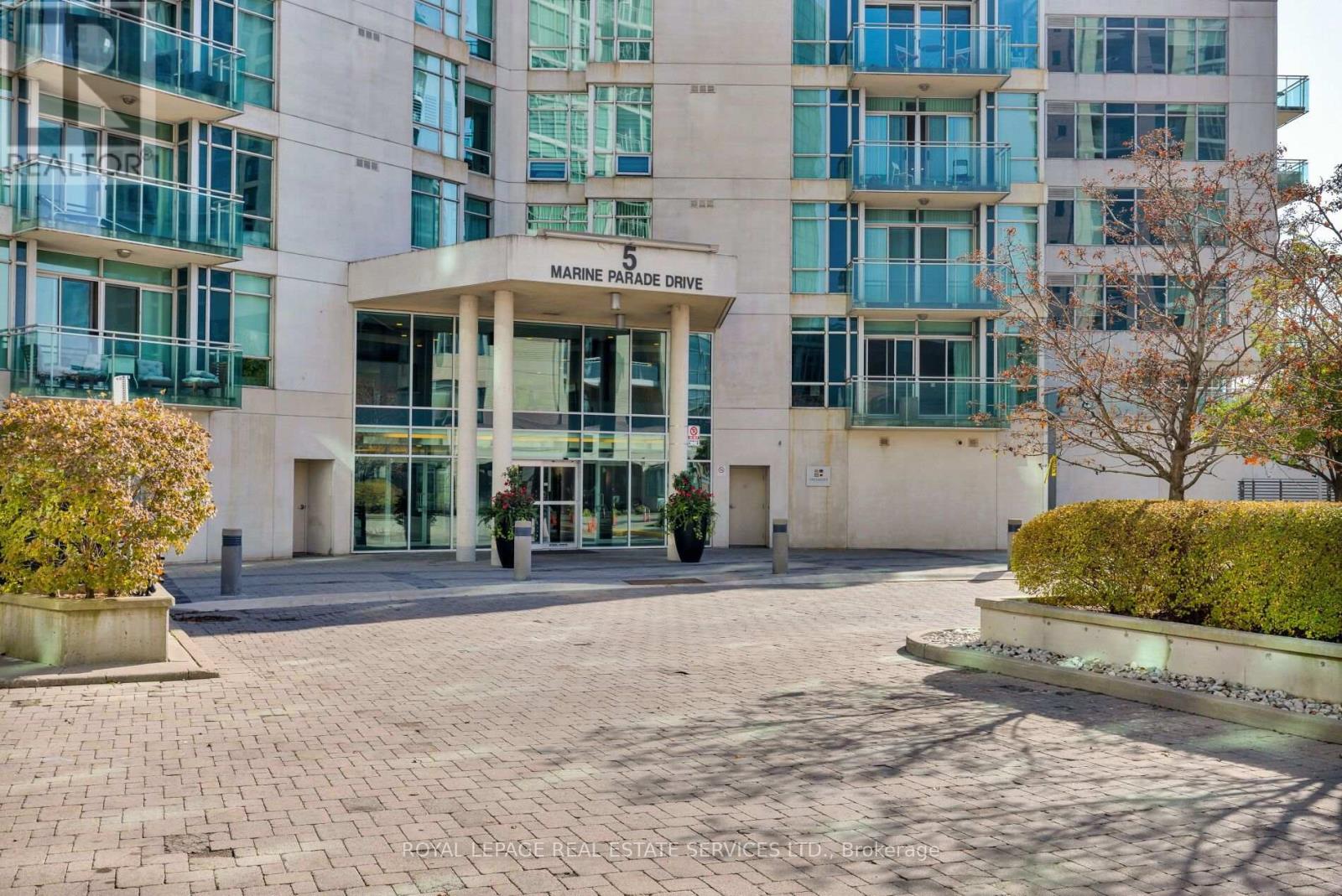 221 - 5 Marine Parade Drive Property Photo 2