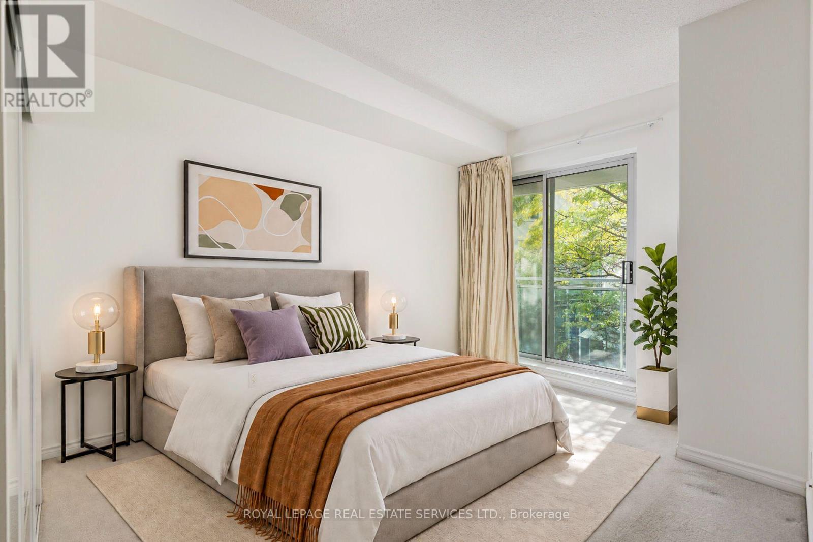221 - 5 Marine Parade Drive Property Photo 14