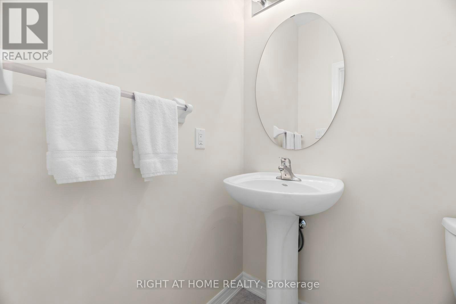 41 Coastline Drive Property Photo 6