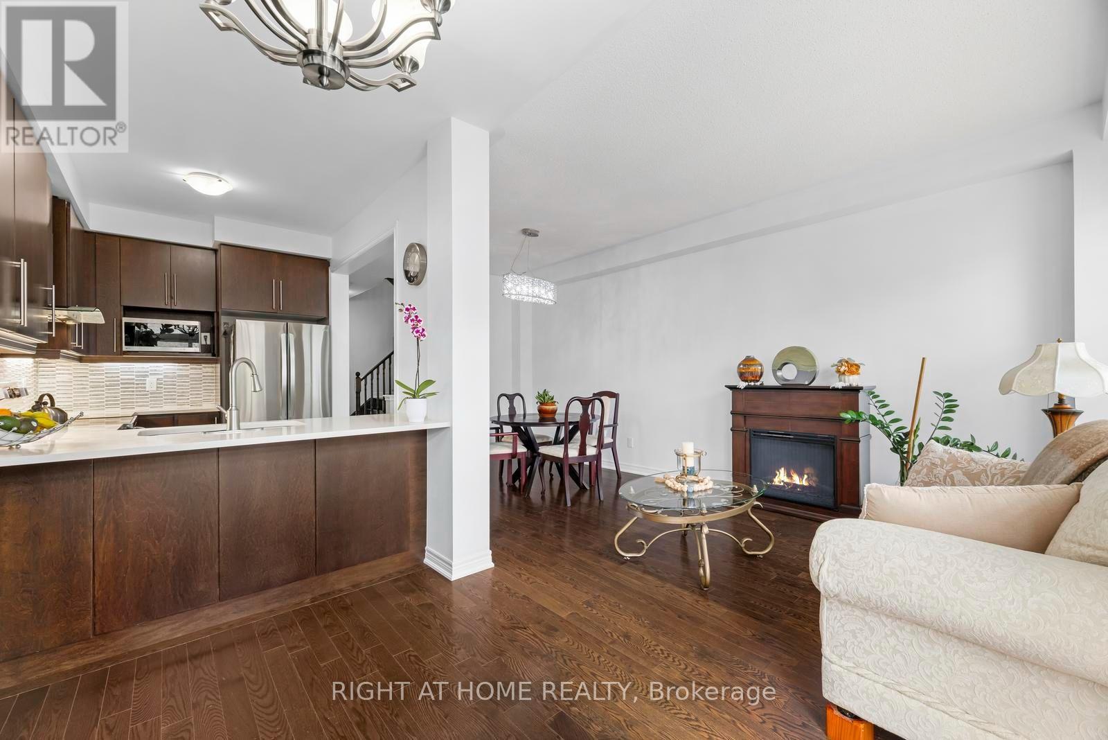 41 Coastline Drive Property Photo 14