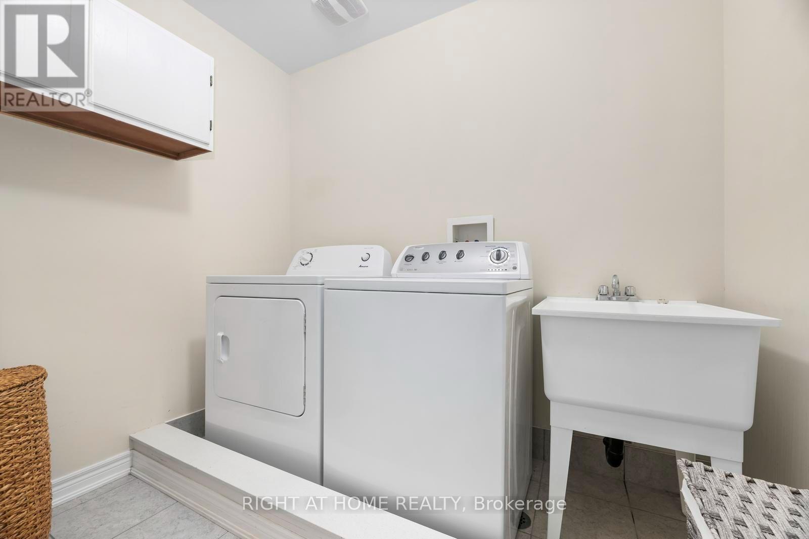 41 Coastline Drive Property Photo 30
