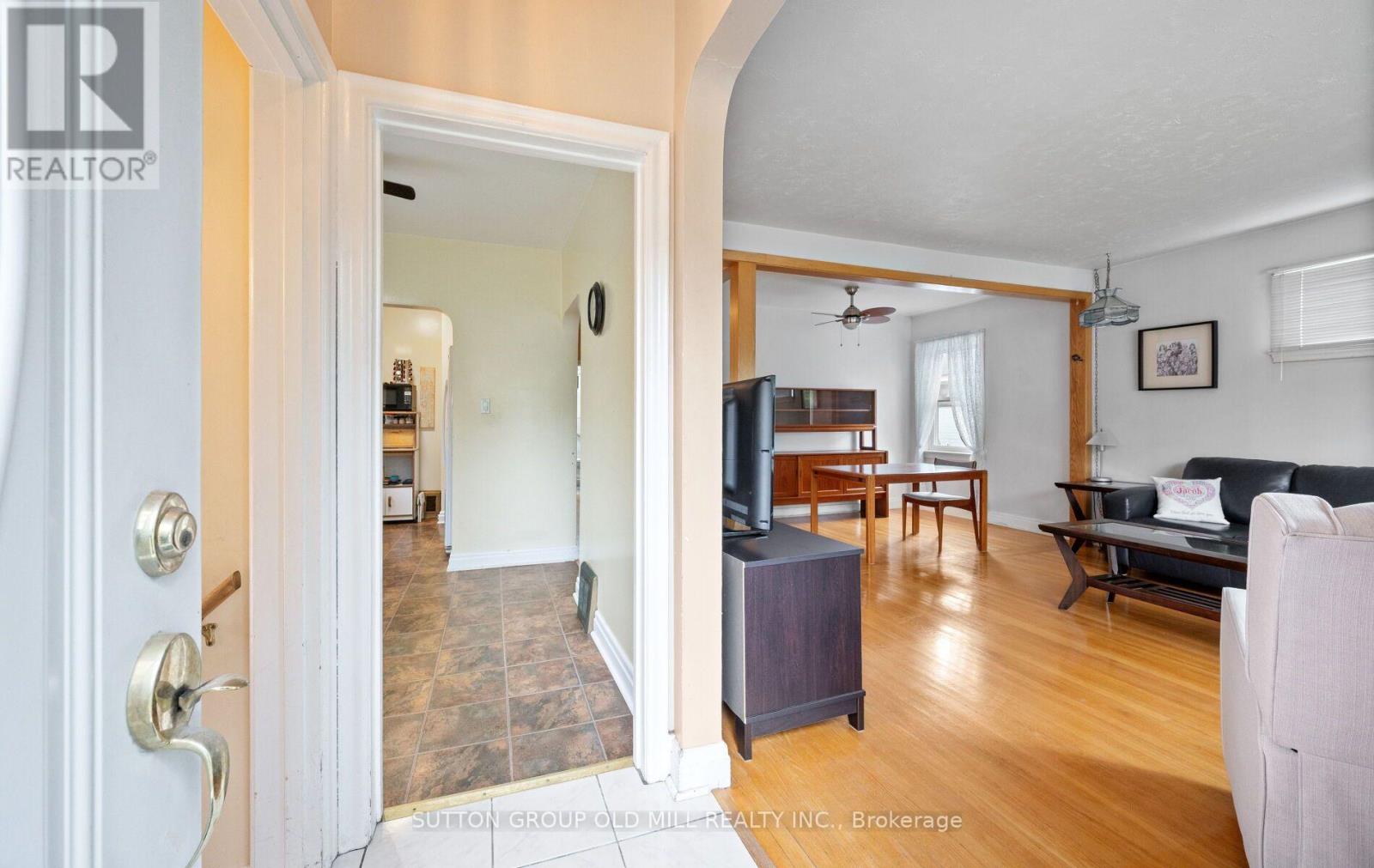 63 Westhead Road Property Photo 4