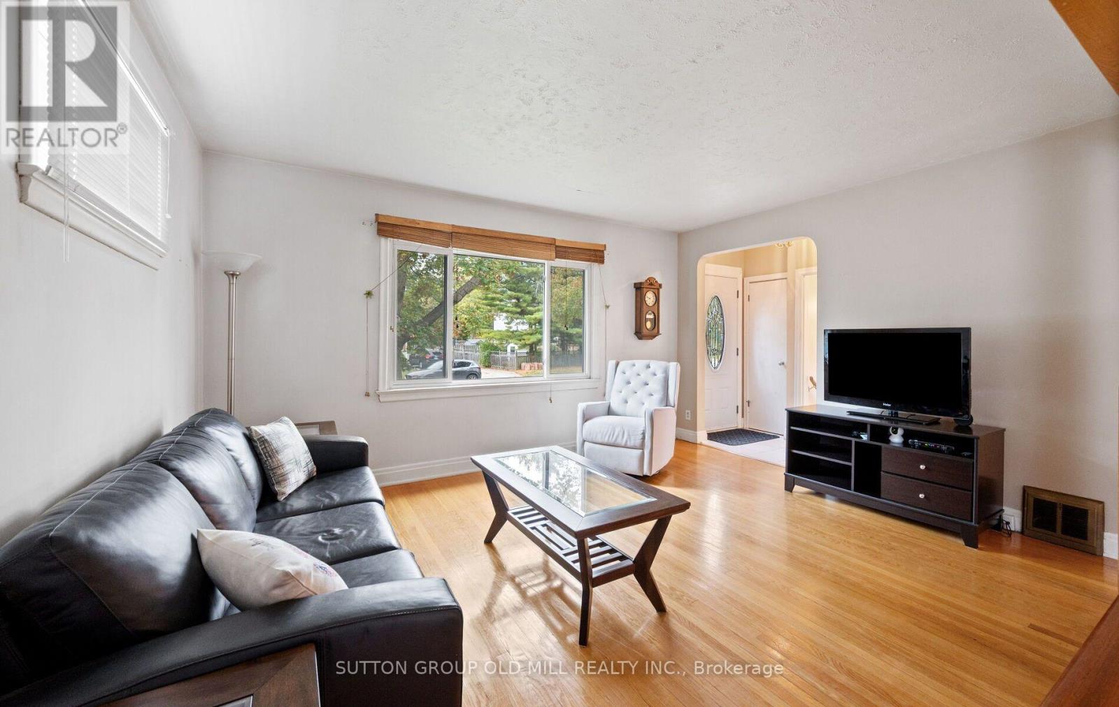 63 Westhead Road Property Photo 11