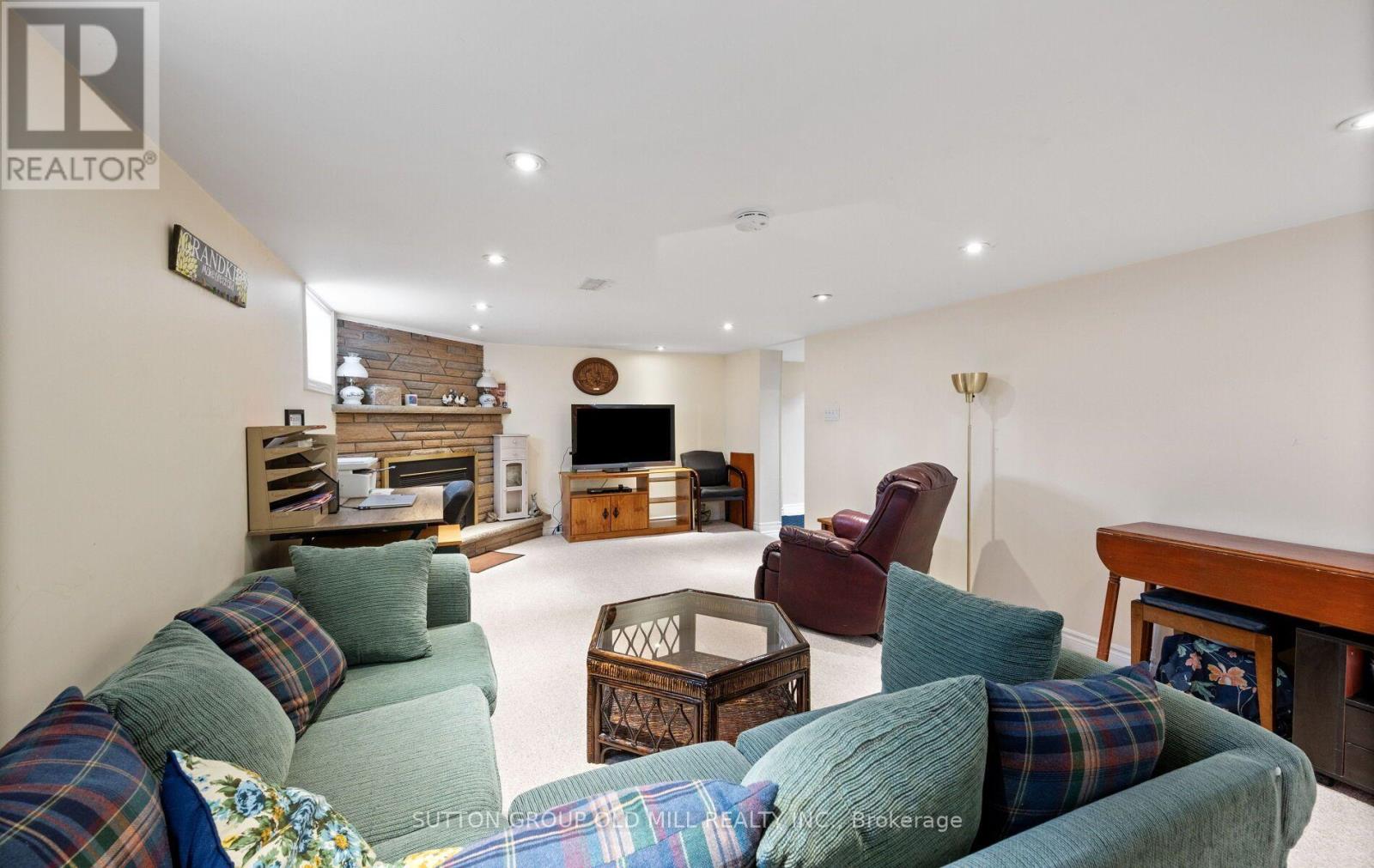 63 Westhead Road Property Photo 31