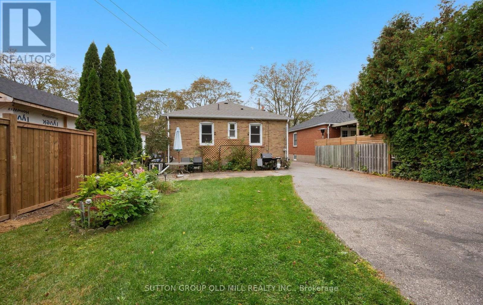 63 Westhead Road Property Photo 38