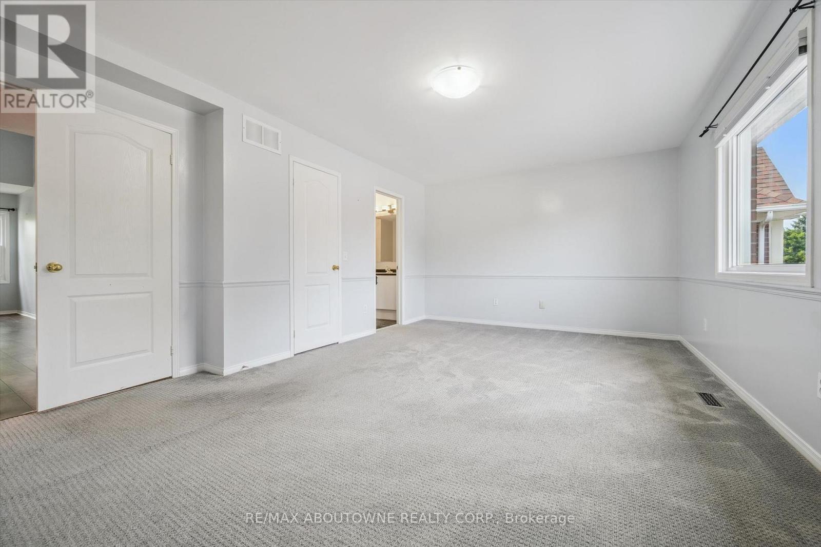 2456 Sixth Line Property Photo 21