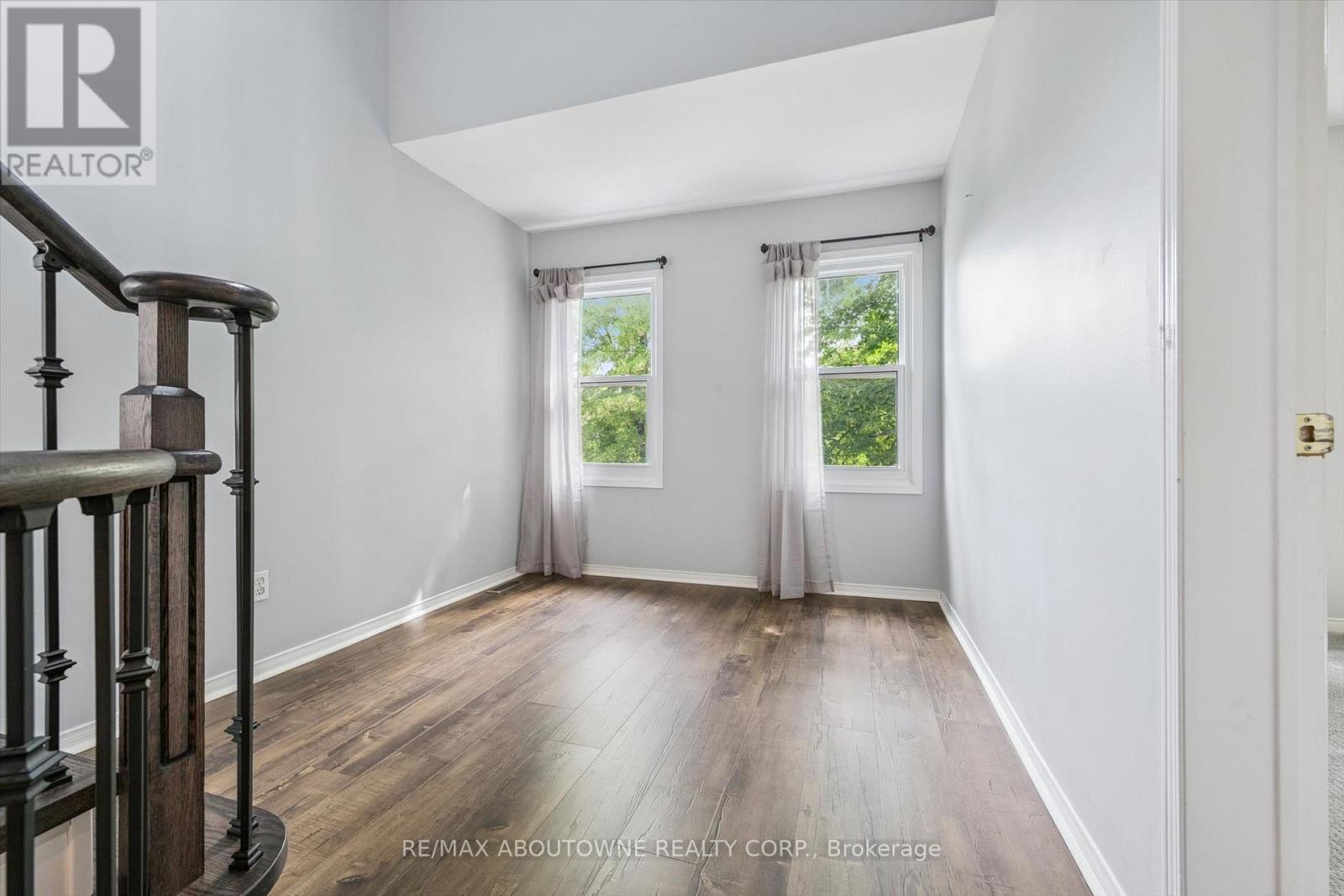 2456 Sixth Line Property Photo 36