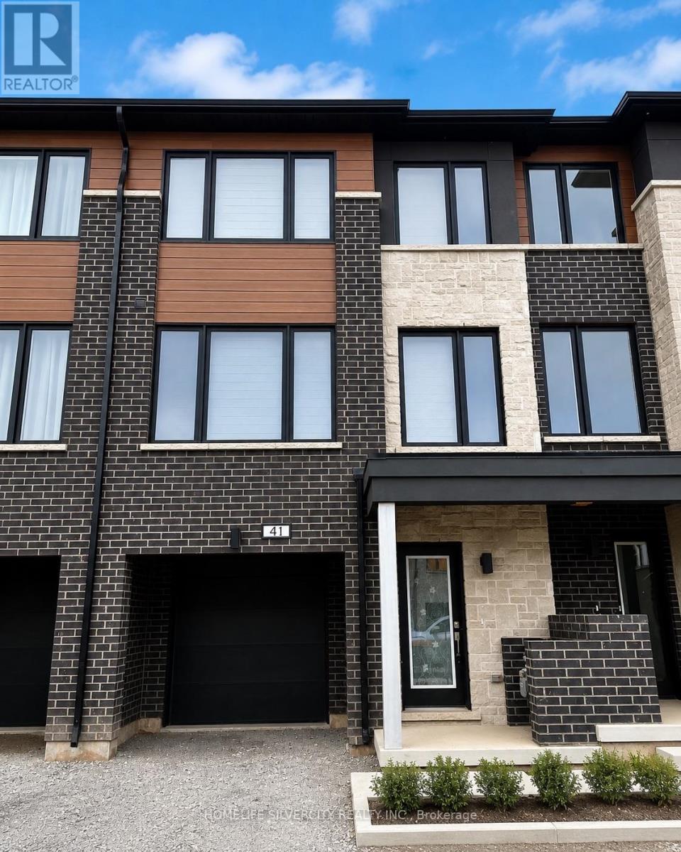 41 Humberstone Drive Property Photo 1