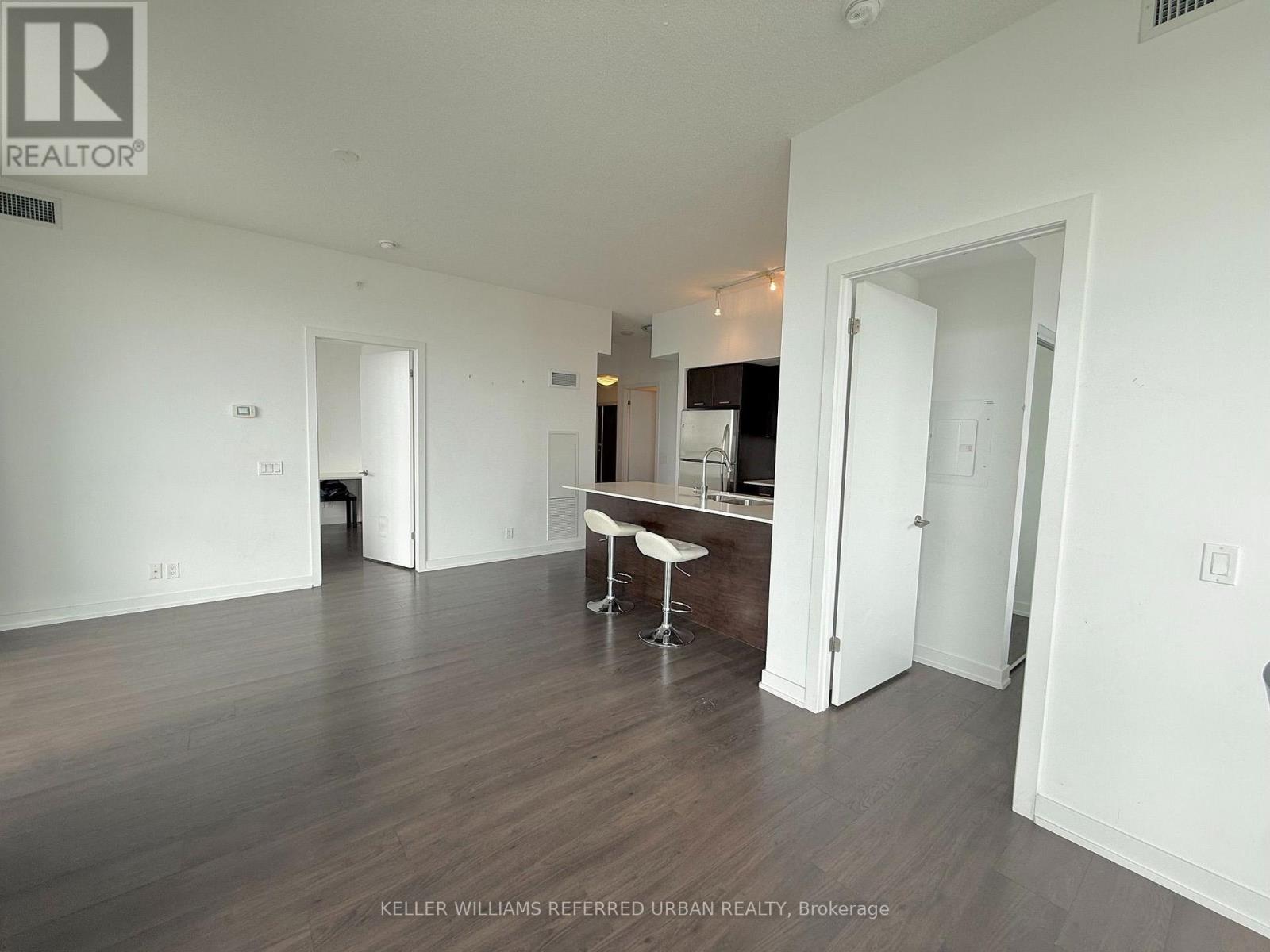 1903 - 2212 Lakeshore Boulevard W Property Photo 10
