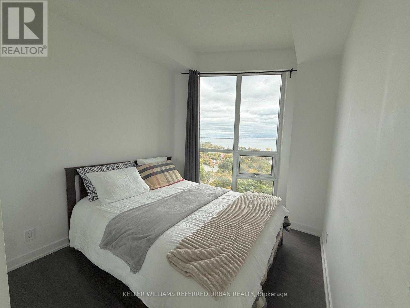 1903 - 2212 Lakeshore Boulevard W Property Photo 13