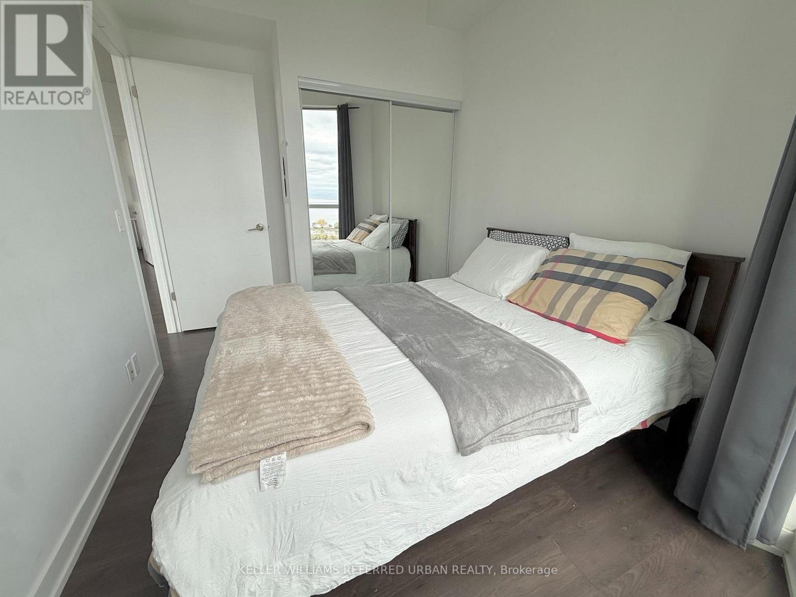 1903 - 2212 Lakeshore Boulevard W Property Photo 14