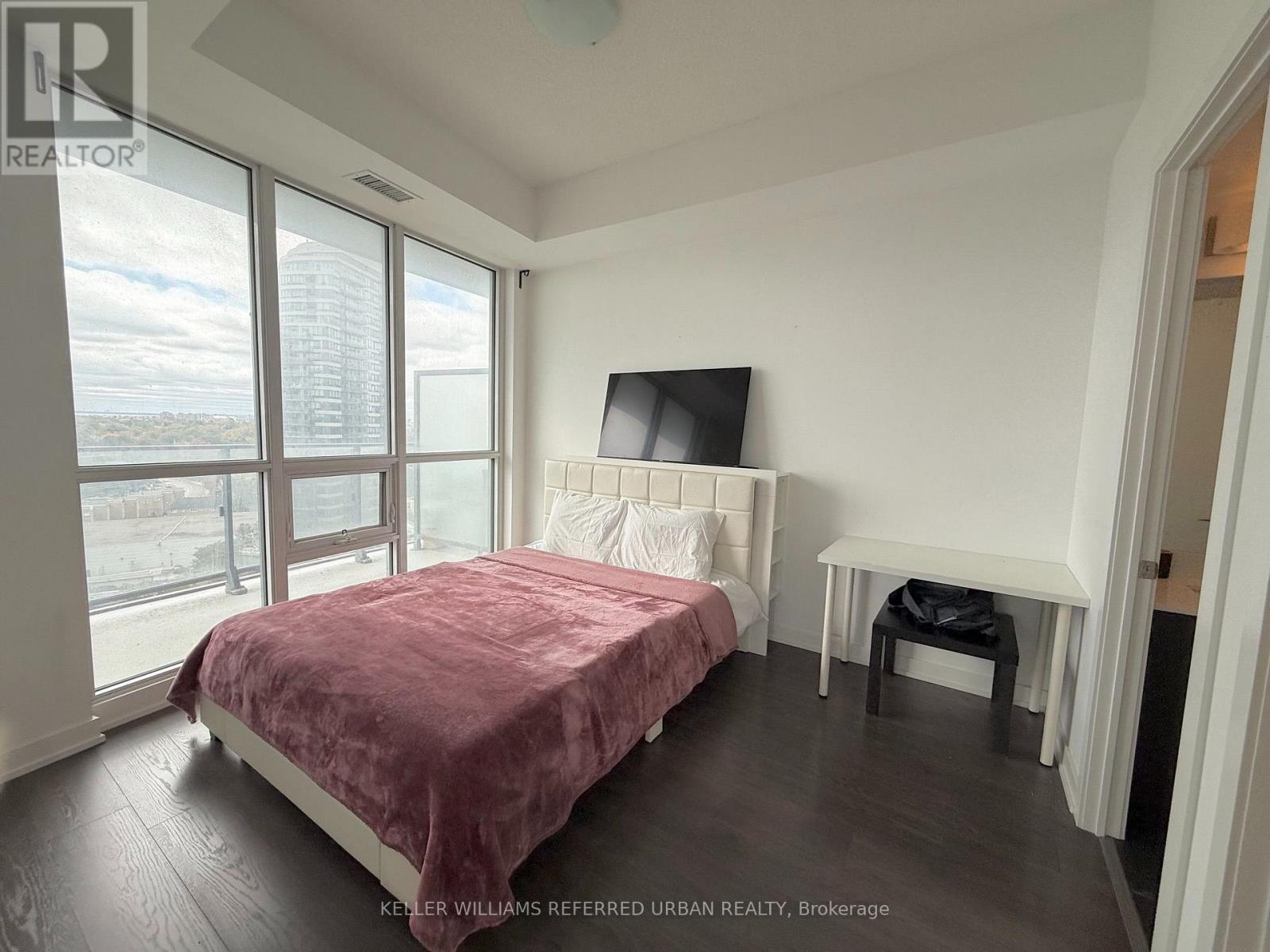 1903 - 2212 Lakeshore Boulevard W Property Photo 15