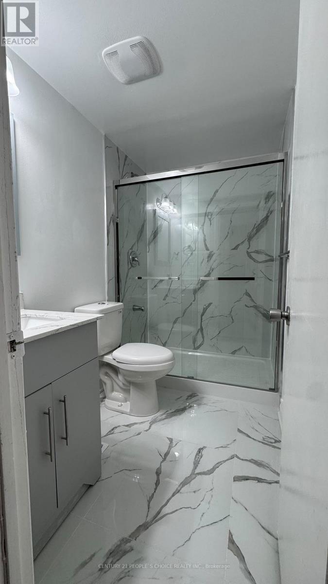 10 Juliana Square Property Photo 15