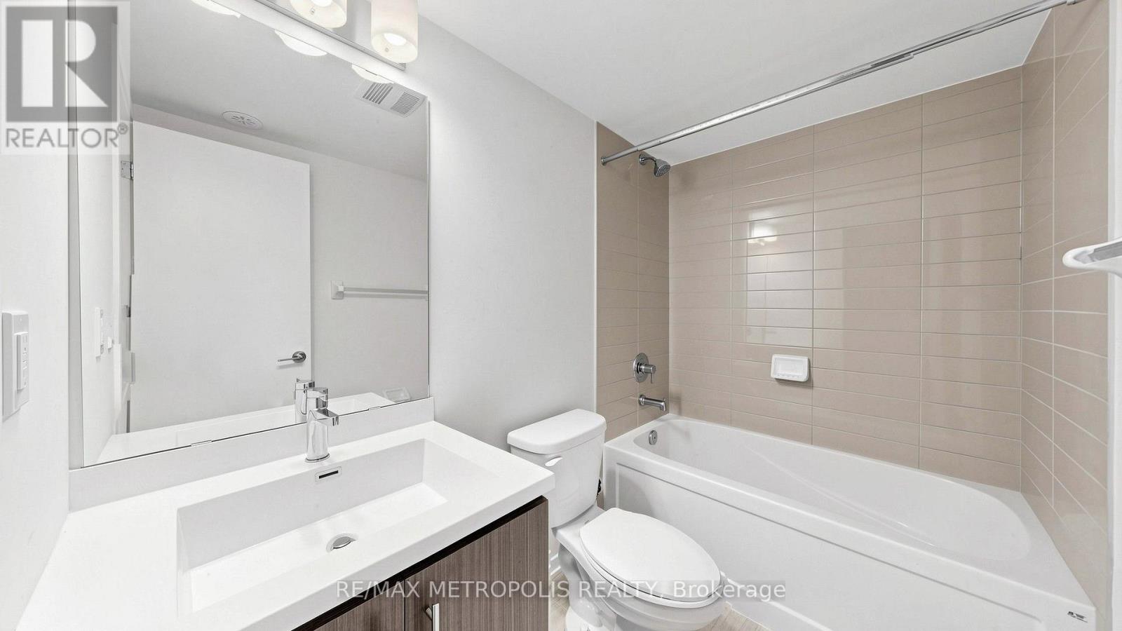 115 - 30 William Jackson Way Property Photo 32