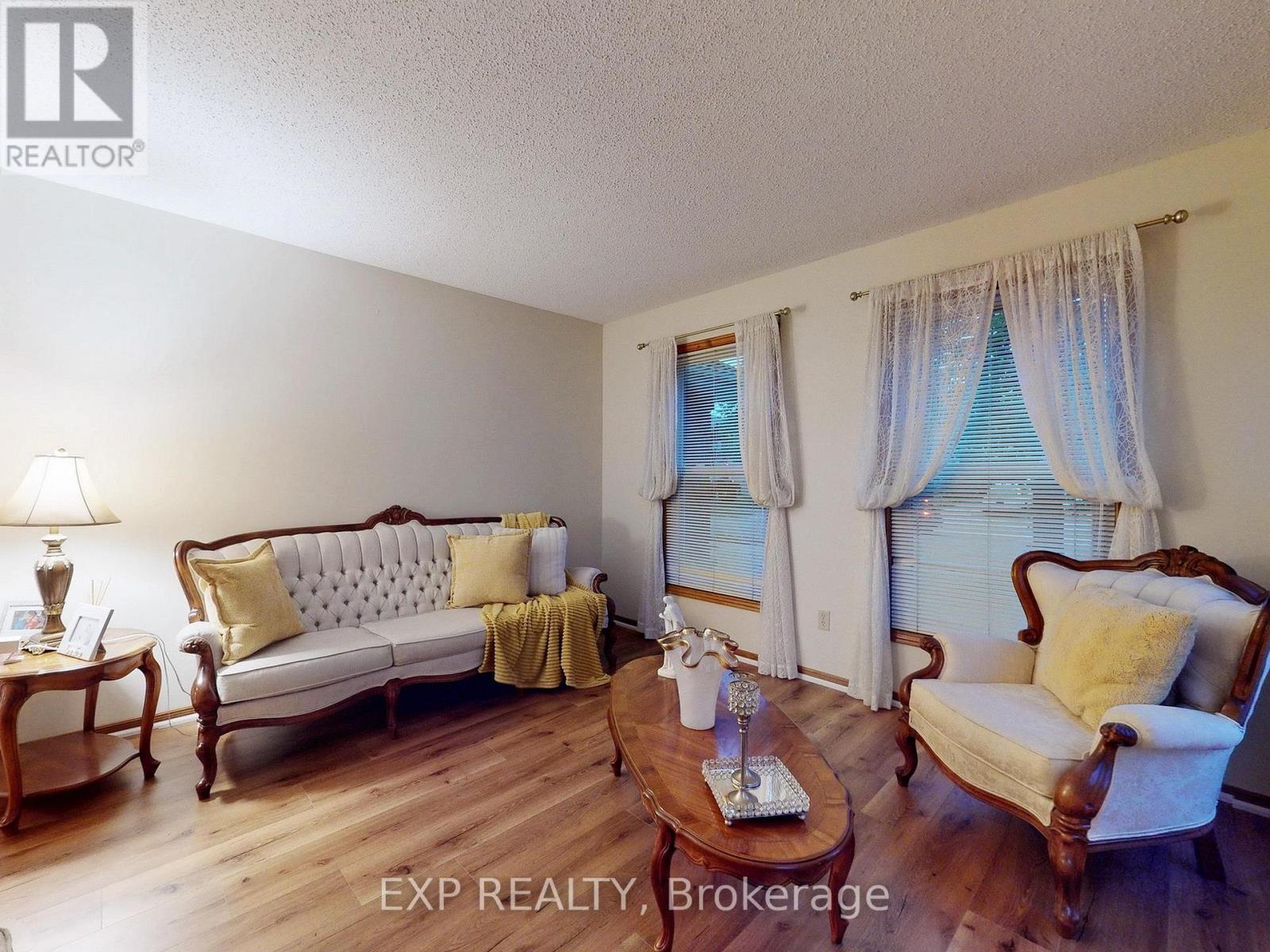 41 Bobcat Street Property Photo 5