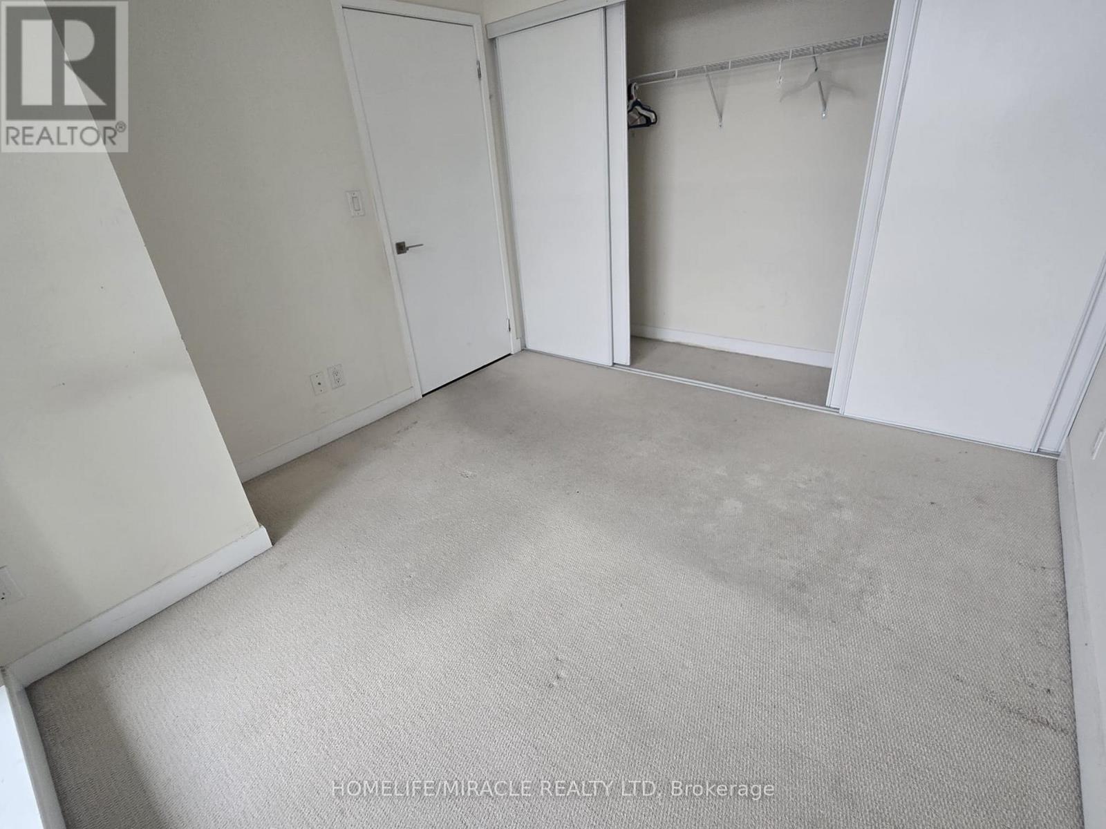 3811 - 4011 Brickstone Mews Property Photo 10