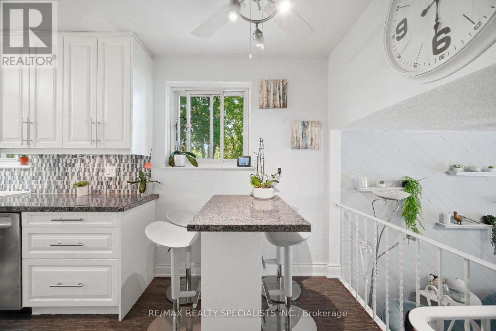 3673 Fieldgate Drive Property Photo 16