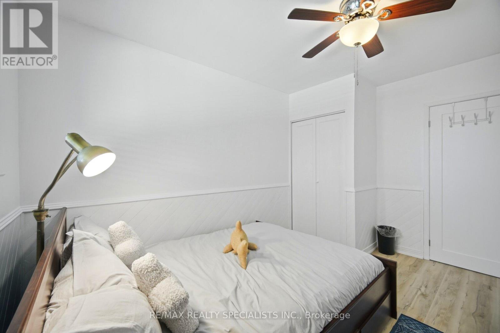 3673 Fieldgate Drive Property Photo 21