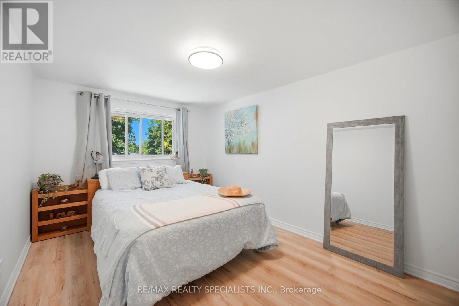 3673 Fieldgate Drive Property Photo 25