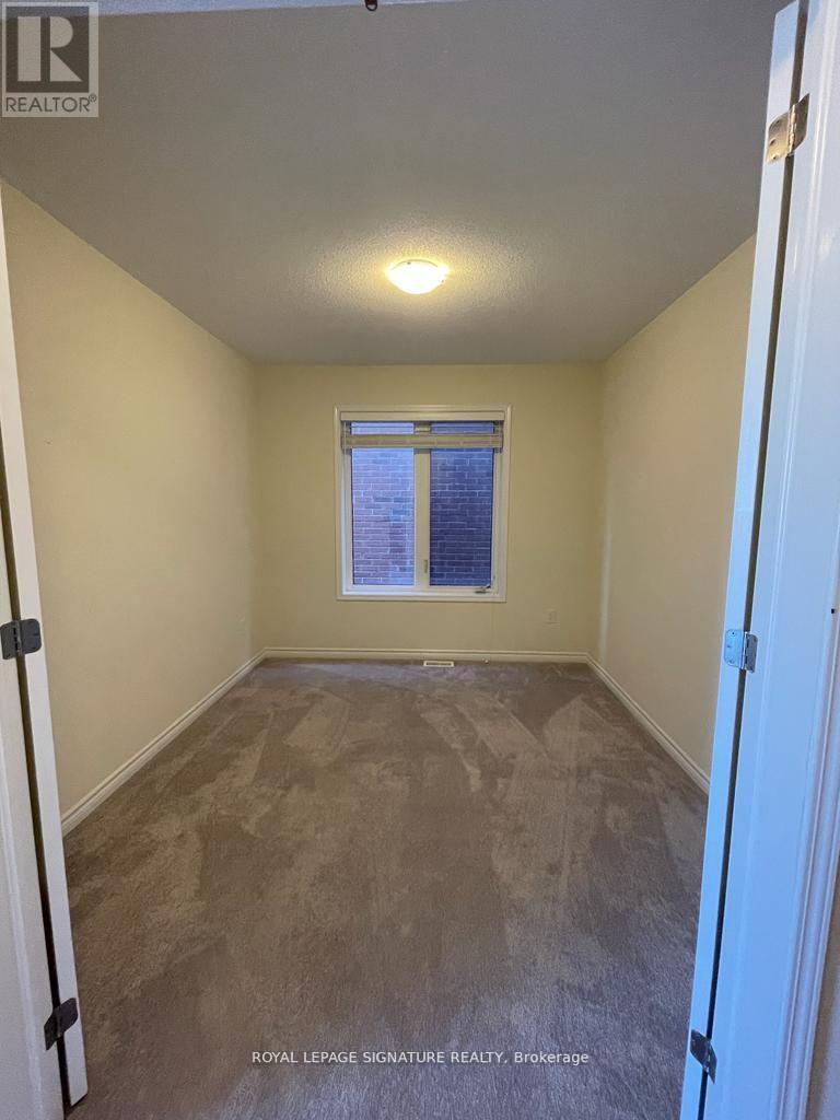 120 Mincing Trail Property Photo 32