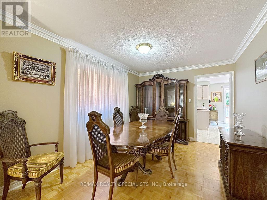 9 Siesta Court Property Photo 10