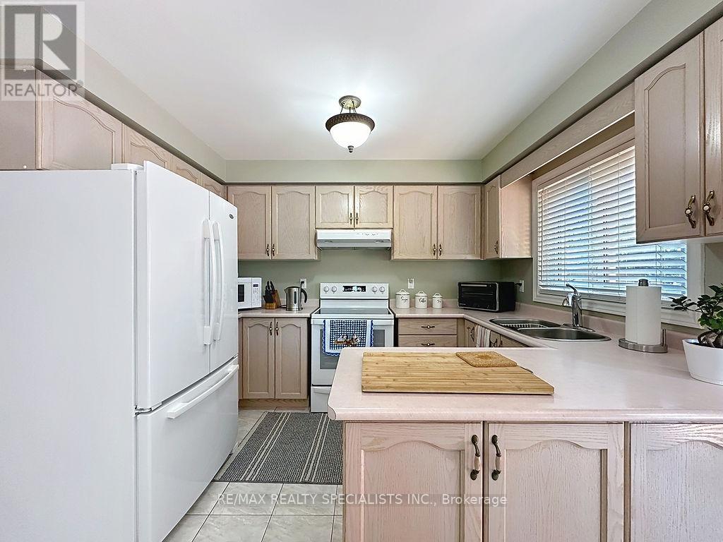 9 Siesta Court Property Photo 15
