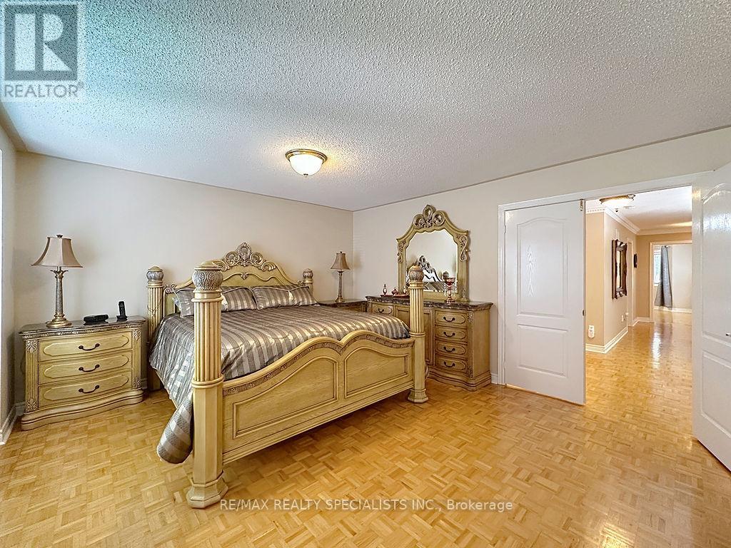 9 Siesta Court Property Photo 22