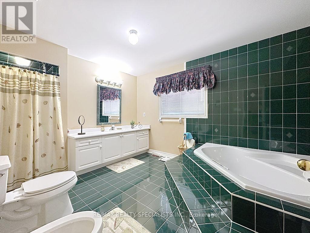 9 Siesta Court Property Photo 24