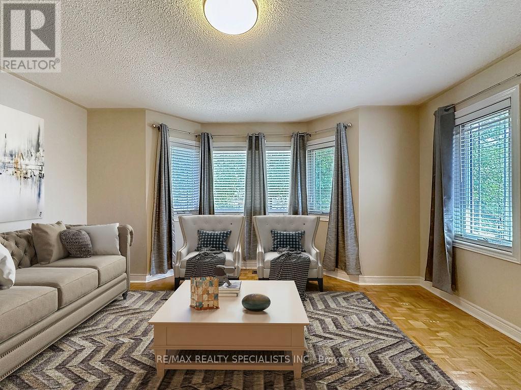 9 Siesta Court Property Photo 26