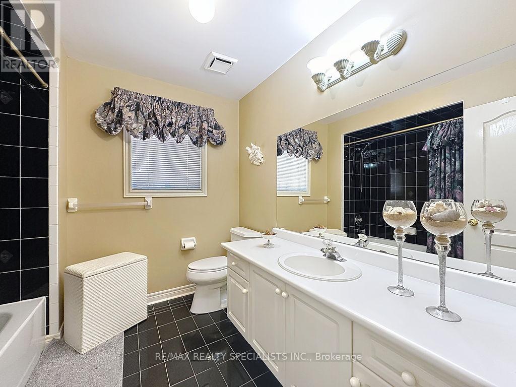 9 Siesta Court Property Photo 31