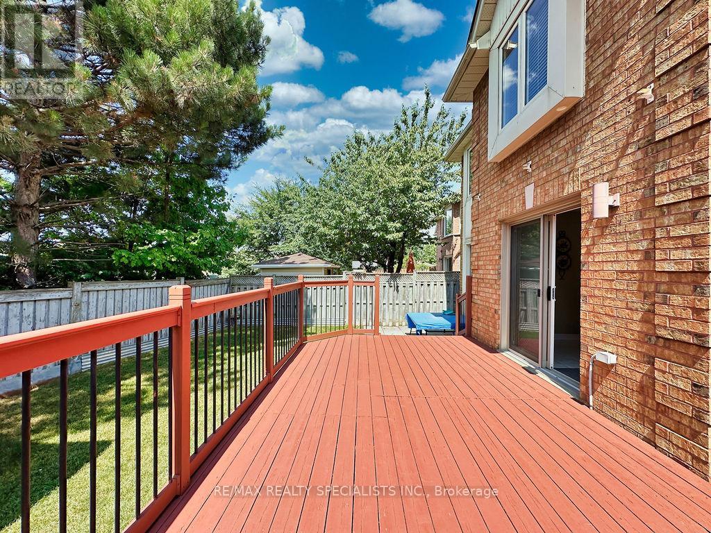 9 Siesta Court Property Photo 38