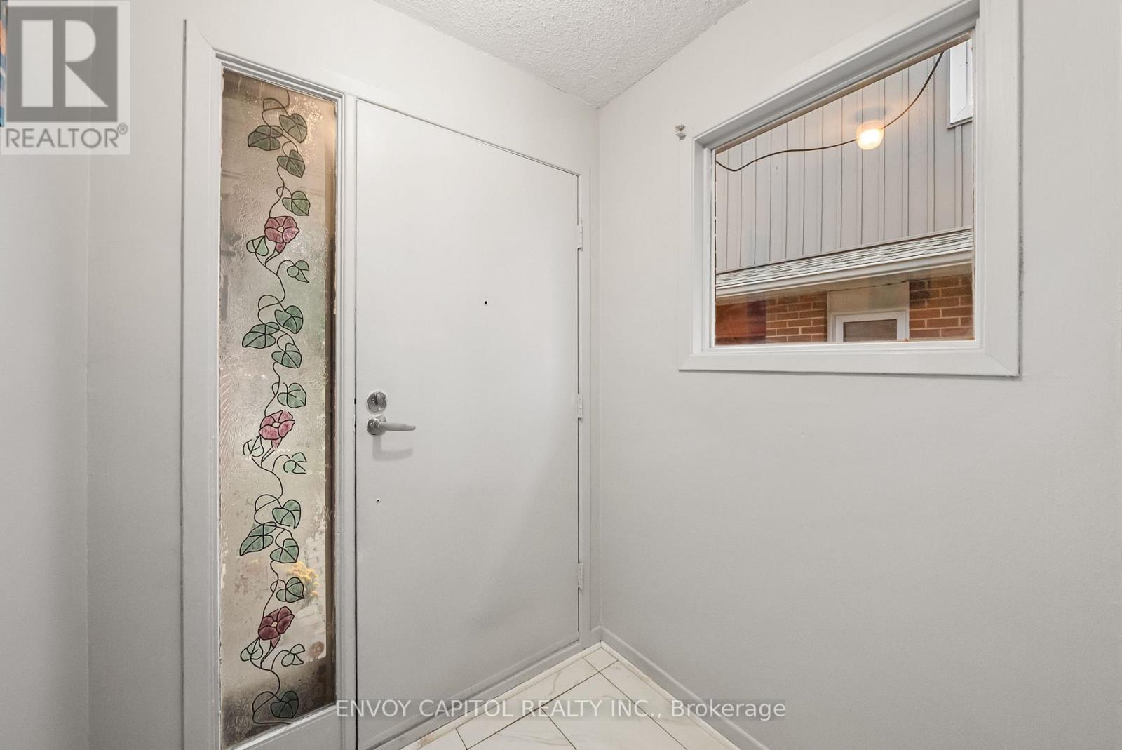 160 Fanshawe Drive Property Photo 14