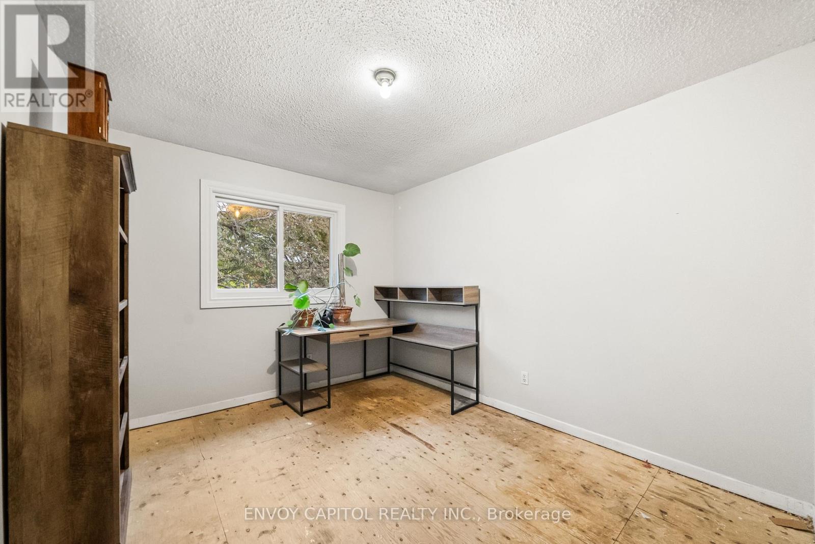 160 Fanshawe Drive Property Photo 19