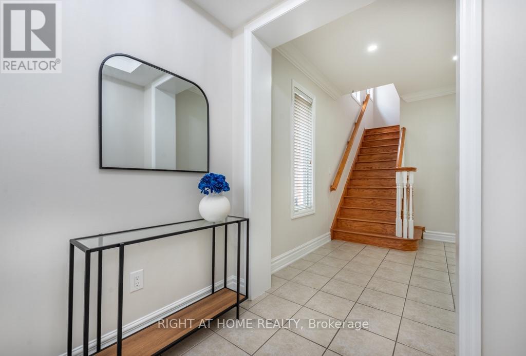 7276 Golden Meadow Court Property Photo 9