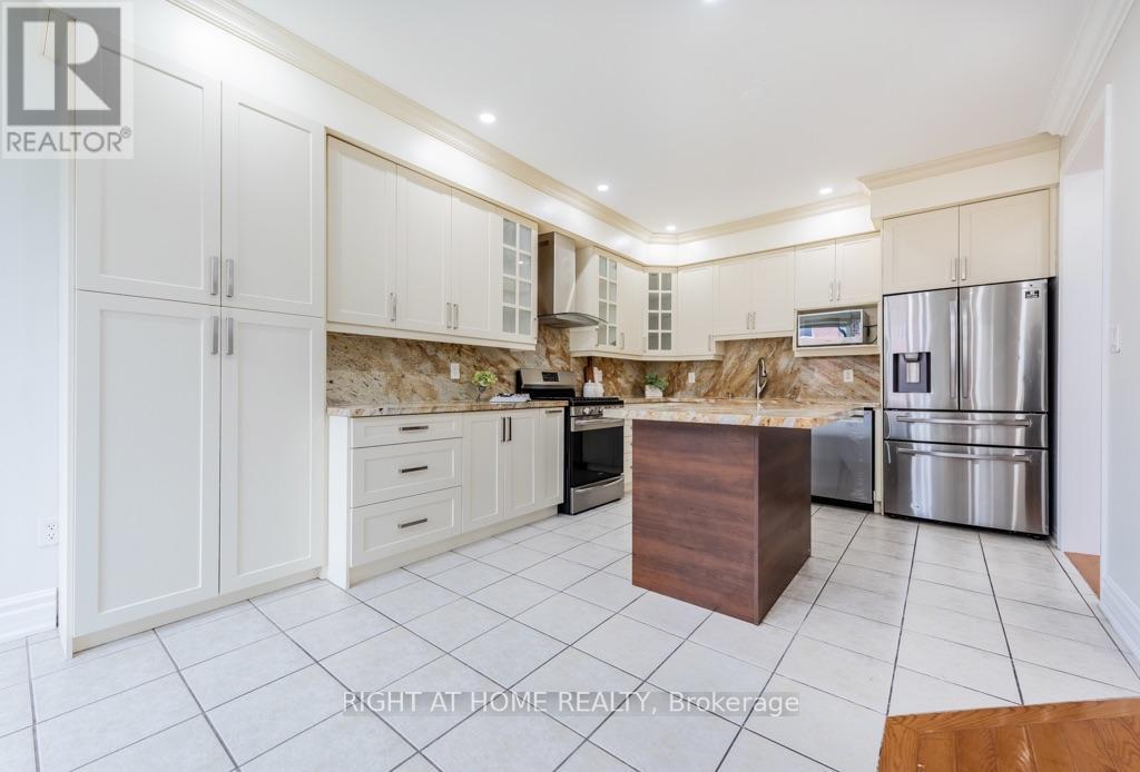 7276 Golden Meadow Court Property Photo 18