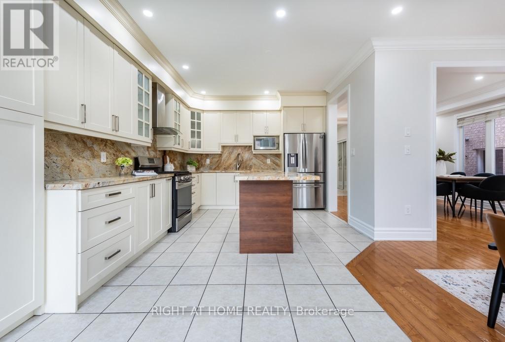 7276 Golden Meadow Court Property Photo 19