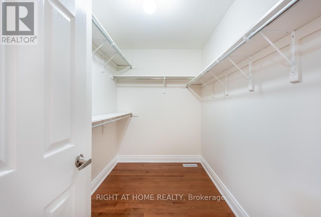7276 Golden Meadow Court Property Photo 27
