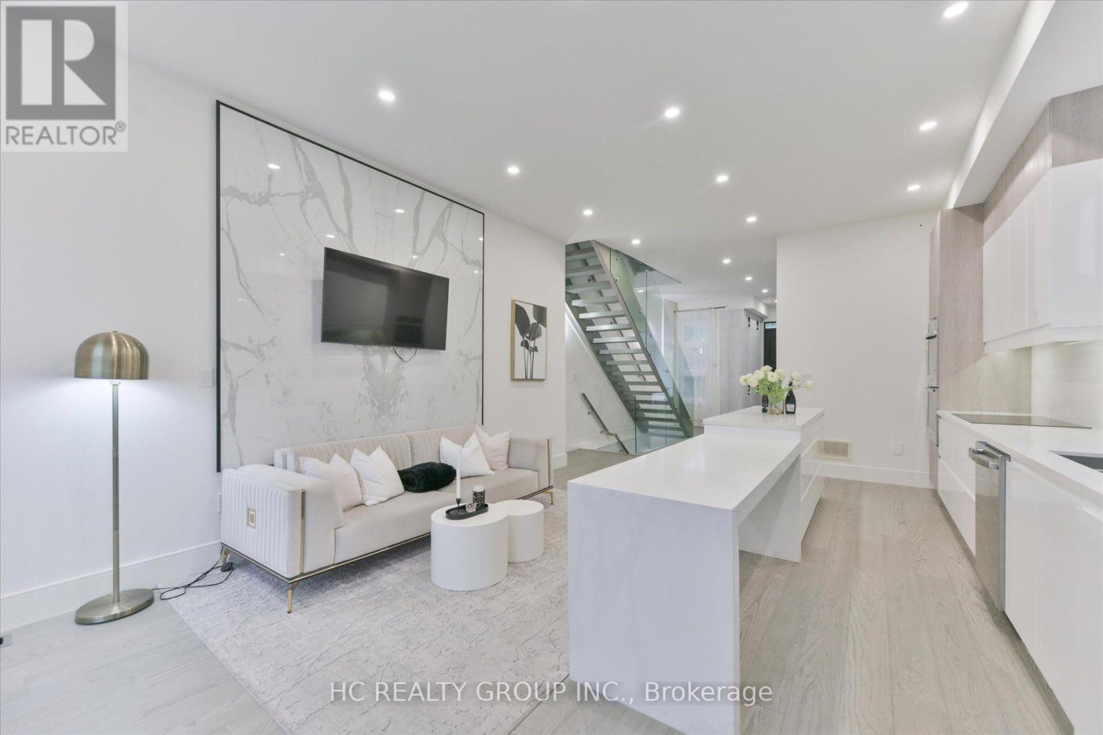 78 Greendale Avenue Property Photo 14