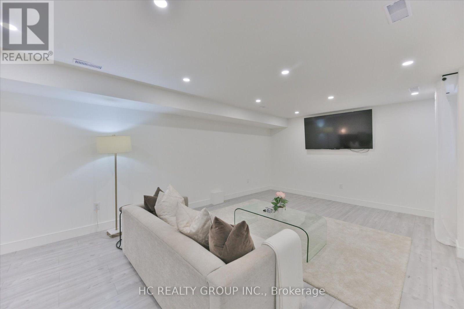 78 Greendale Avenue Property Photo 43